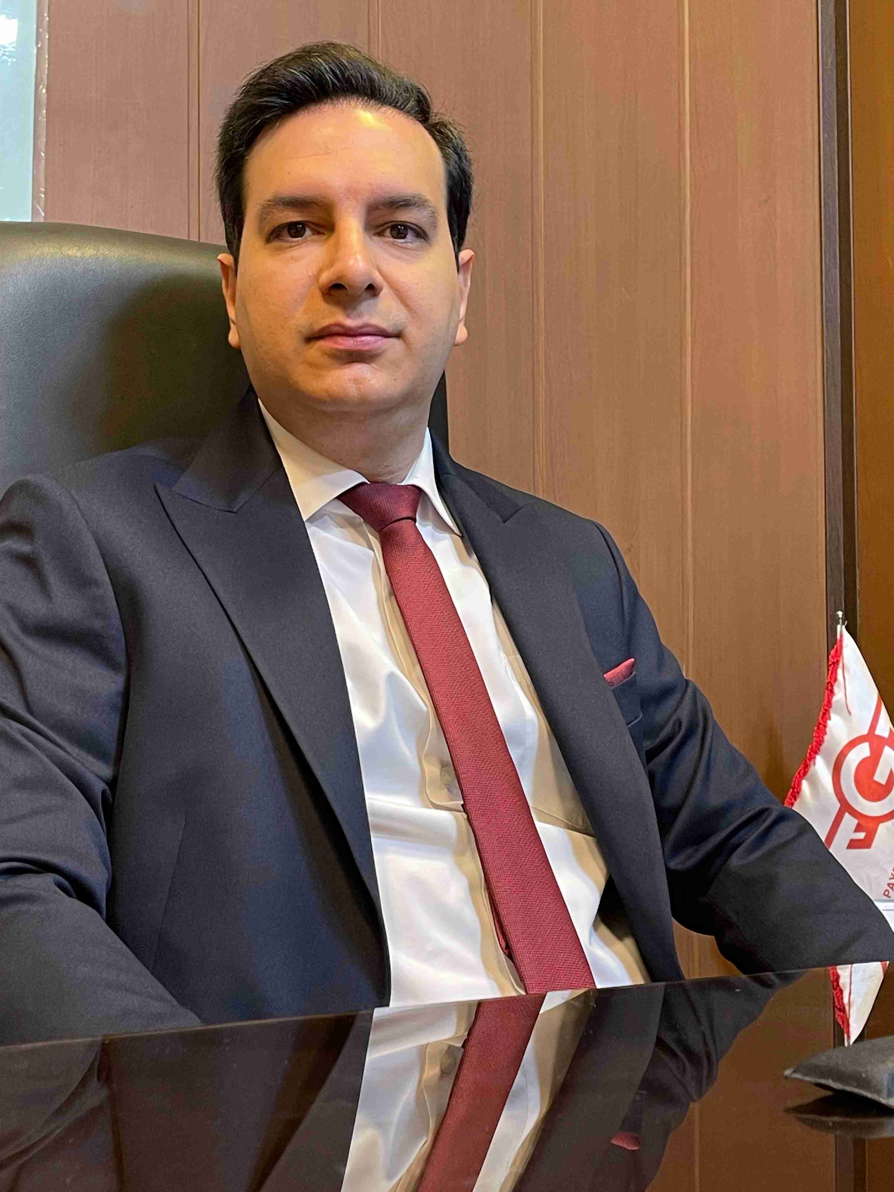 نادر شاهرخ شاهی